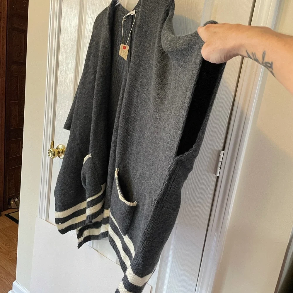 Open-Front Knit Poncho Cape in Charcoal with Cream Trim